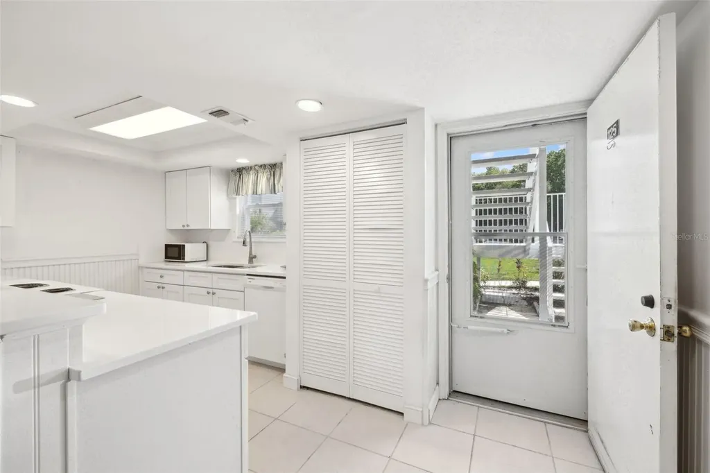 125 River Bend Place Welaka FL 32193
