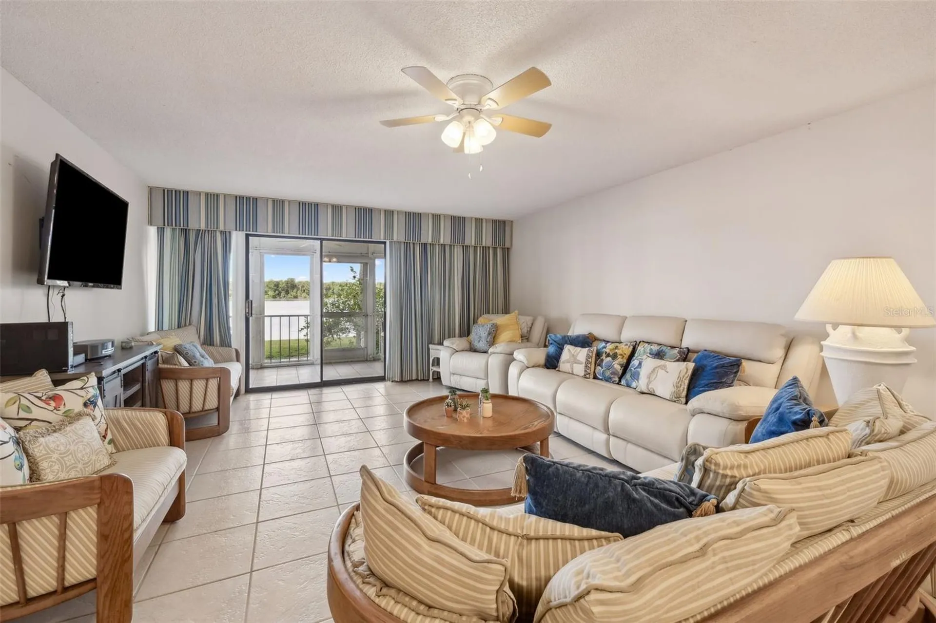 125 River Bend Place Welaka FL 32193