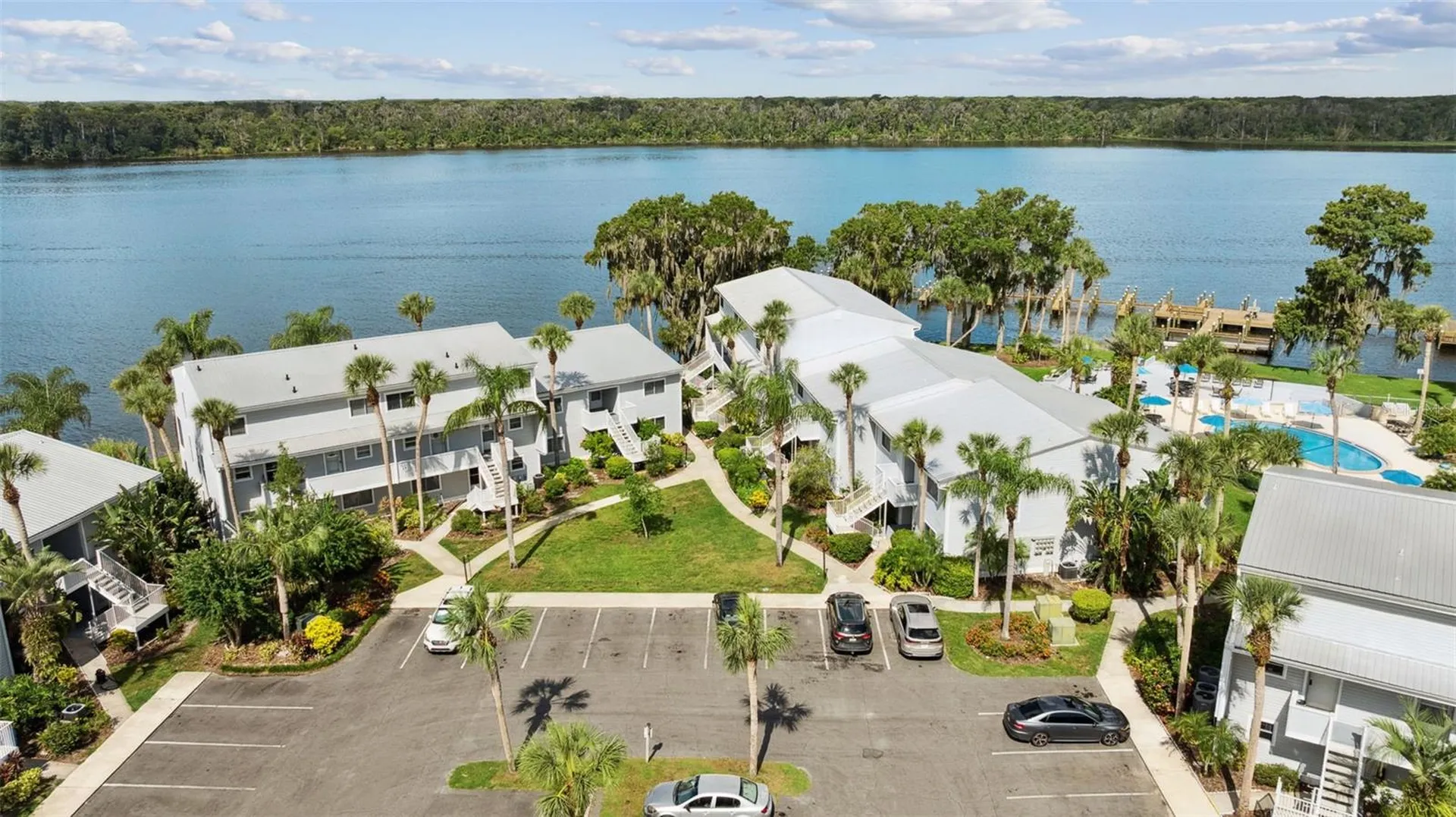 125 River Bend Place Welaka FL 32193