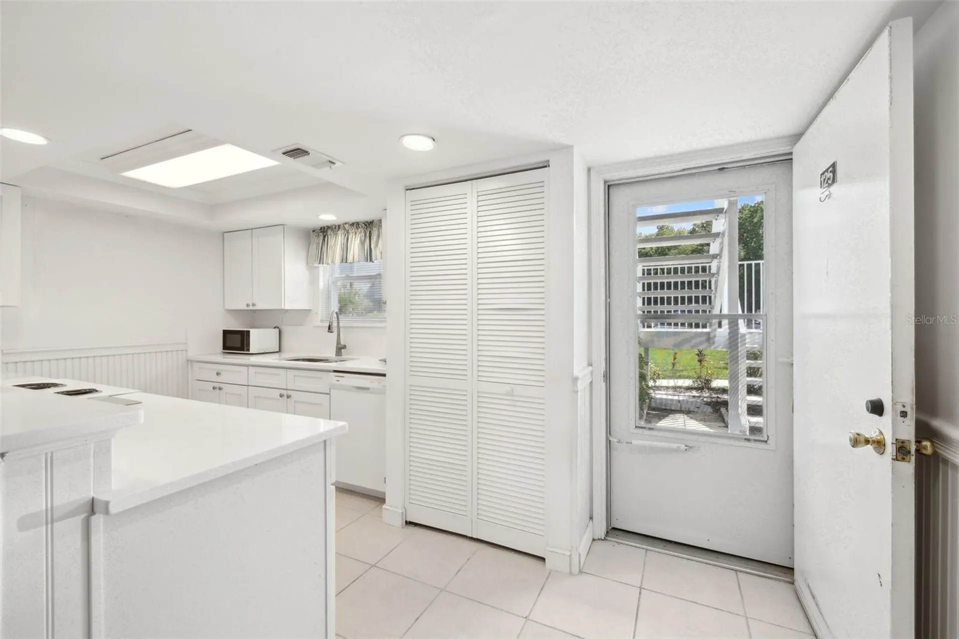 125 River Bend Place Welaka FL 32193