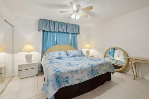 125 River Bend Place Welaka FL 32193