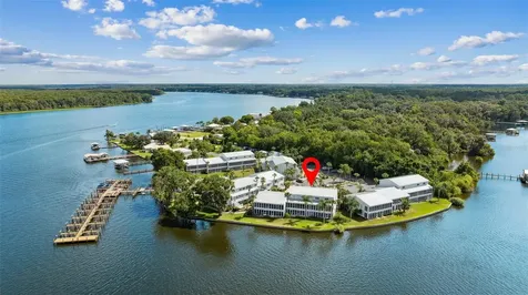 125 River Bend Place Welaka FL 32193