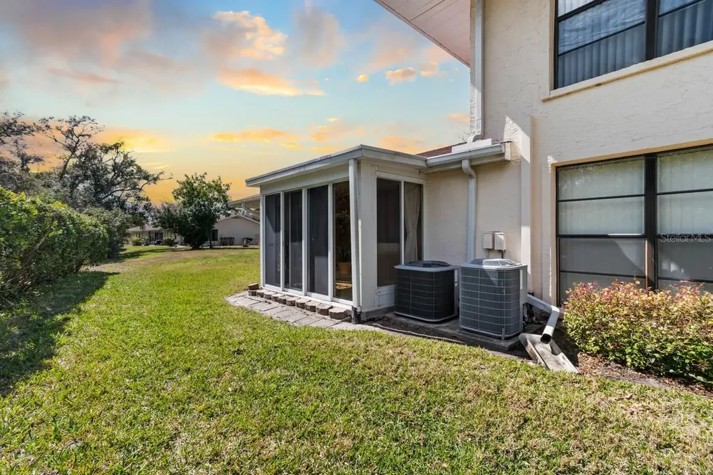 324 Knottwood Court Sun City Center FL 33573