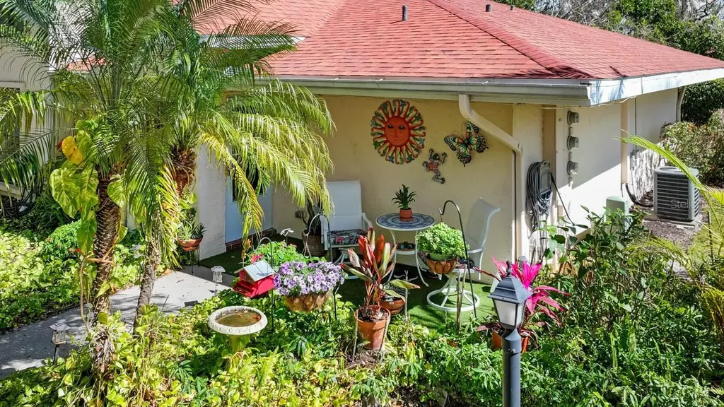 324 Knottwood Court Sun City Center FL 33573