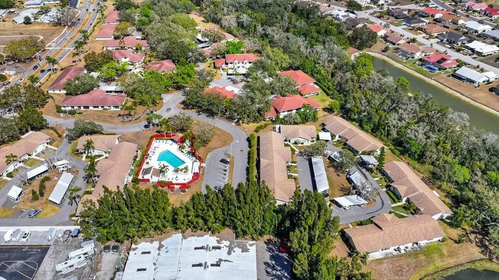 324 Knottwood Court Sun City Center FL 33573