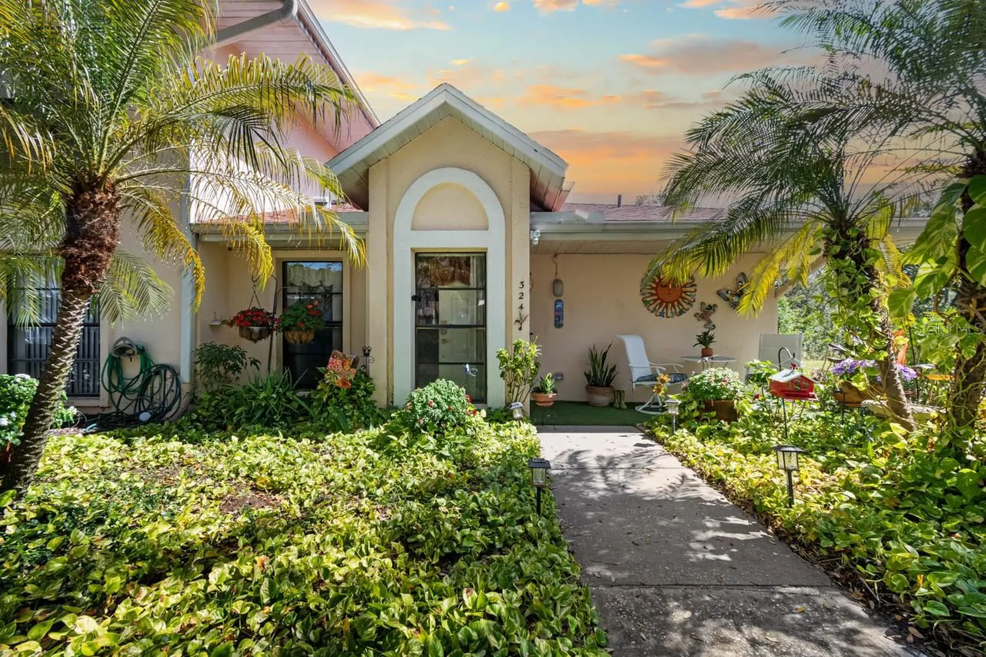 324 Knottwood Court Sun City Center FL 33573