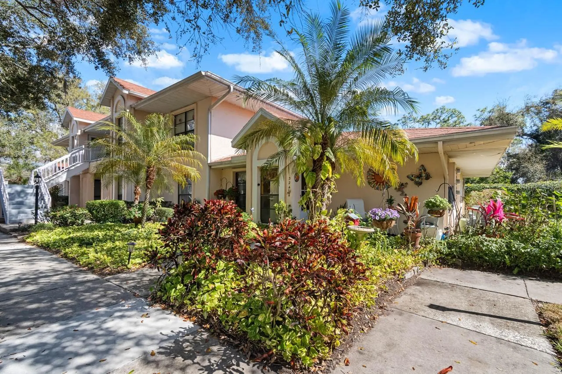 324 Knottwood Court Sun City Center FL 33573