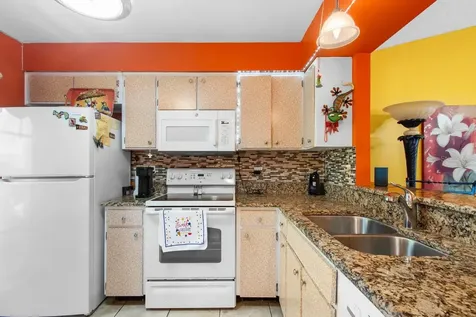 324 Knottwood Court Sun City Center FL 33573