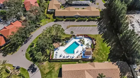 324 Knottwood Court Sun City Center FL 33573