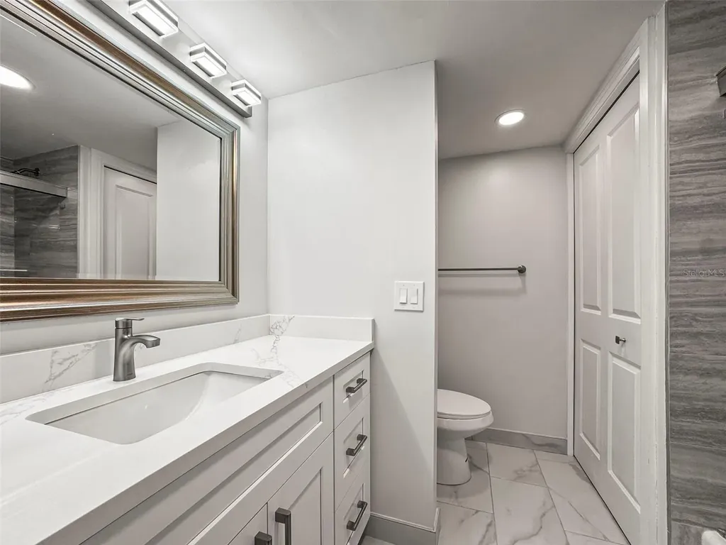 400 Island Way Clearwater Beach FL 33767