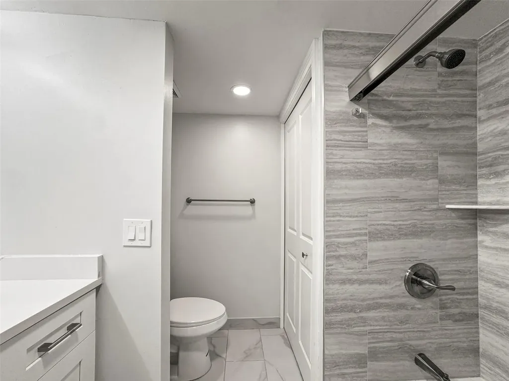 400 Island Way Clearwater Beach FL 33767