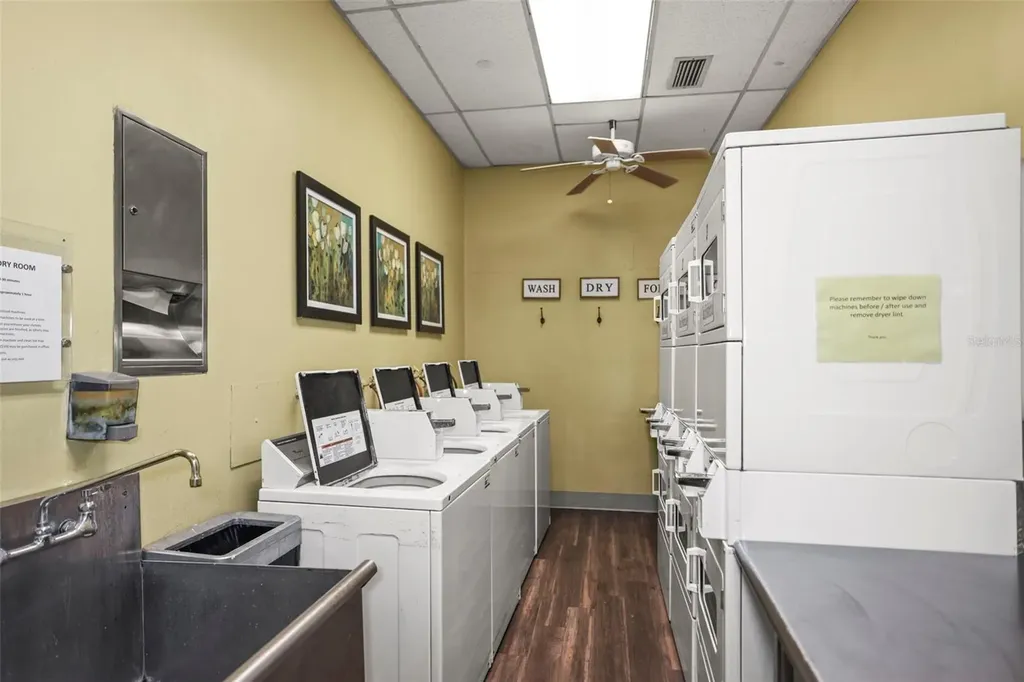 400 Island Way Clearwater Beach FL 33767