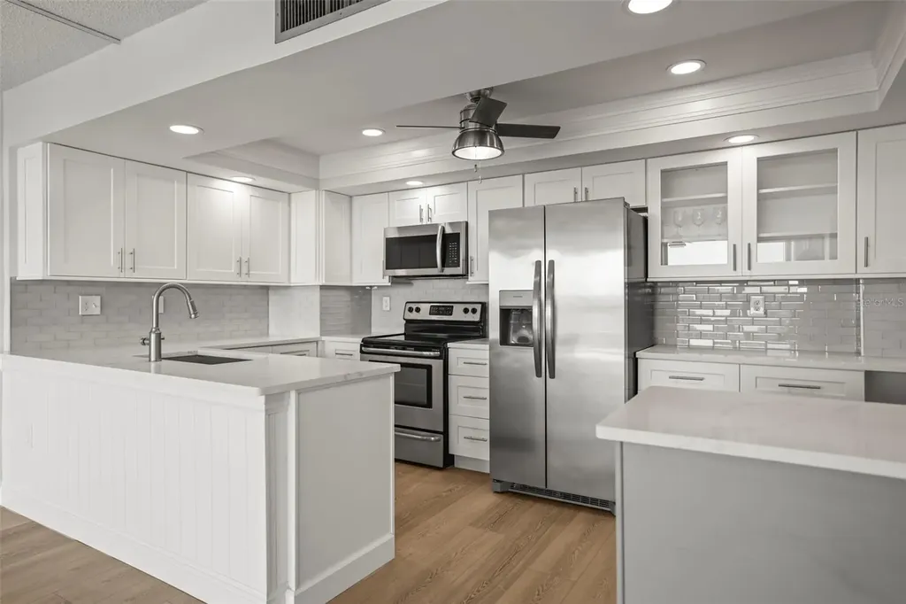 400 Island Way Clearwater Beach FL 33767