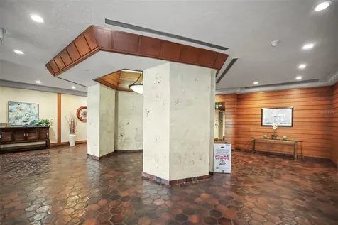 400 Island Way Clearwater Beach FL 33767