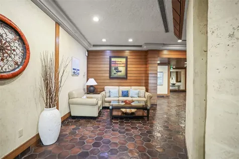 400 Island Way Clearwater Beach FL 33767