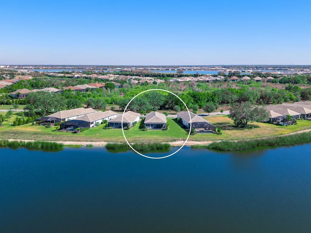 913 Crosswind Avenue Sarasota FL 34240