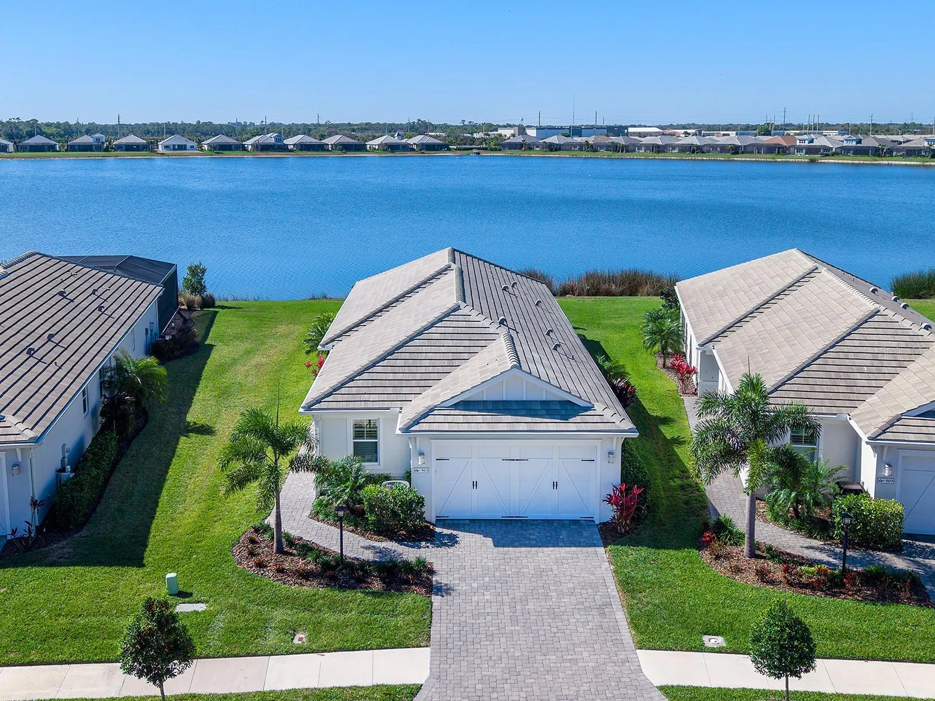 913 Crosswind Avenue Sarasota FL 34240