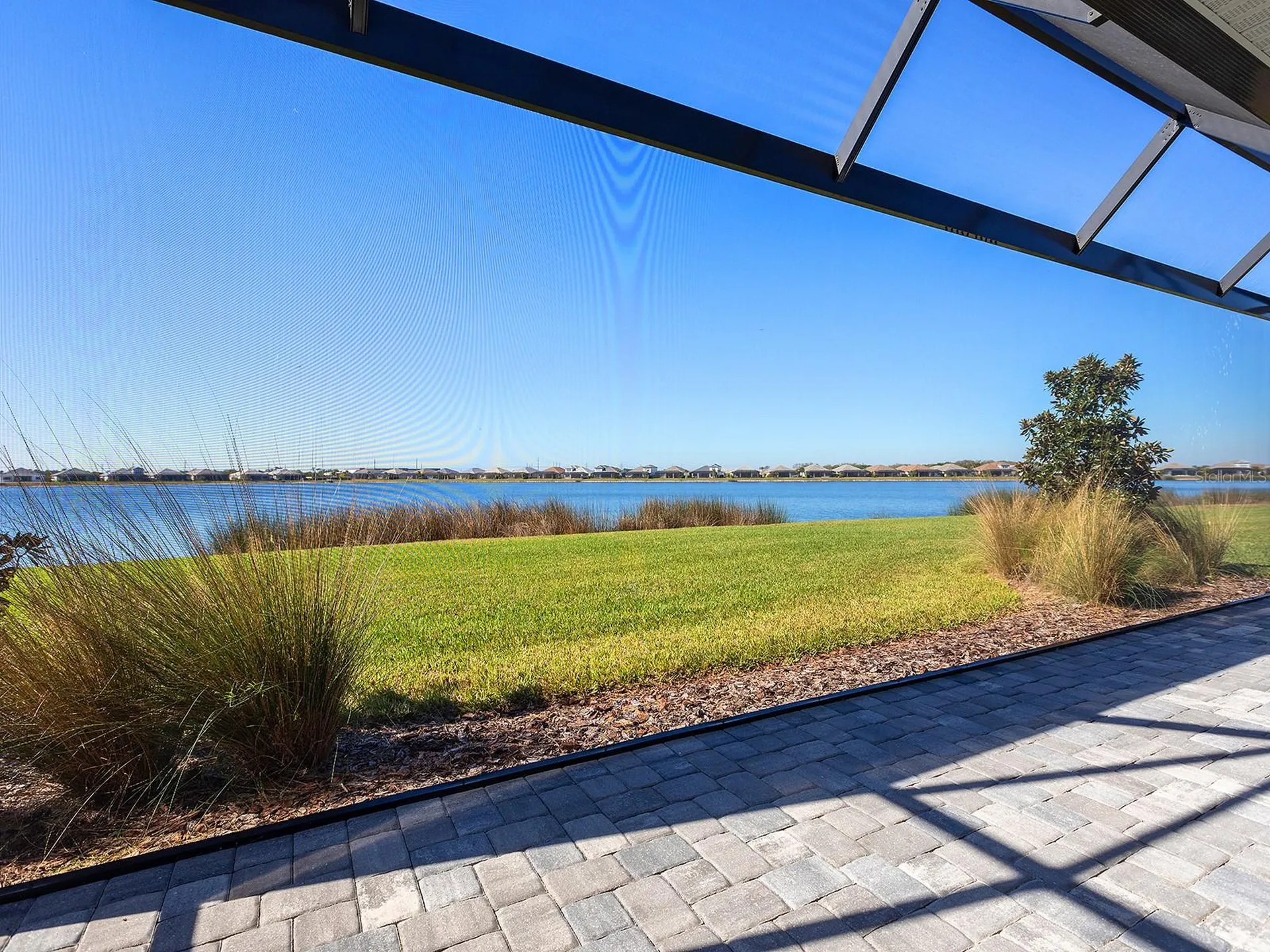 913 Crosswind Avenue Sarasota FL 34240