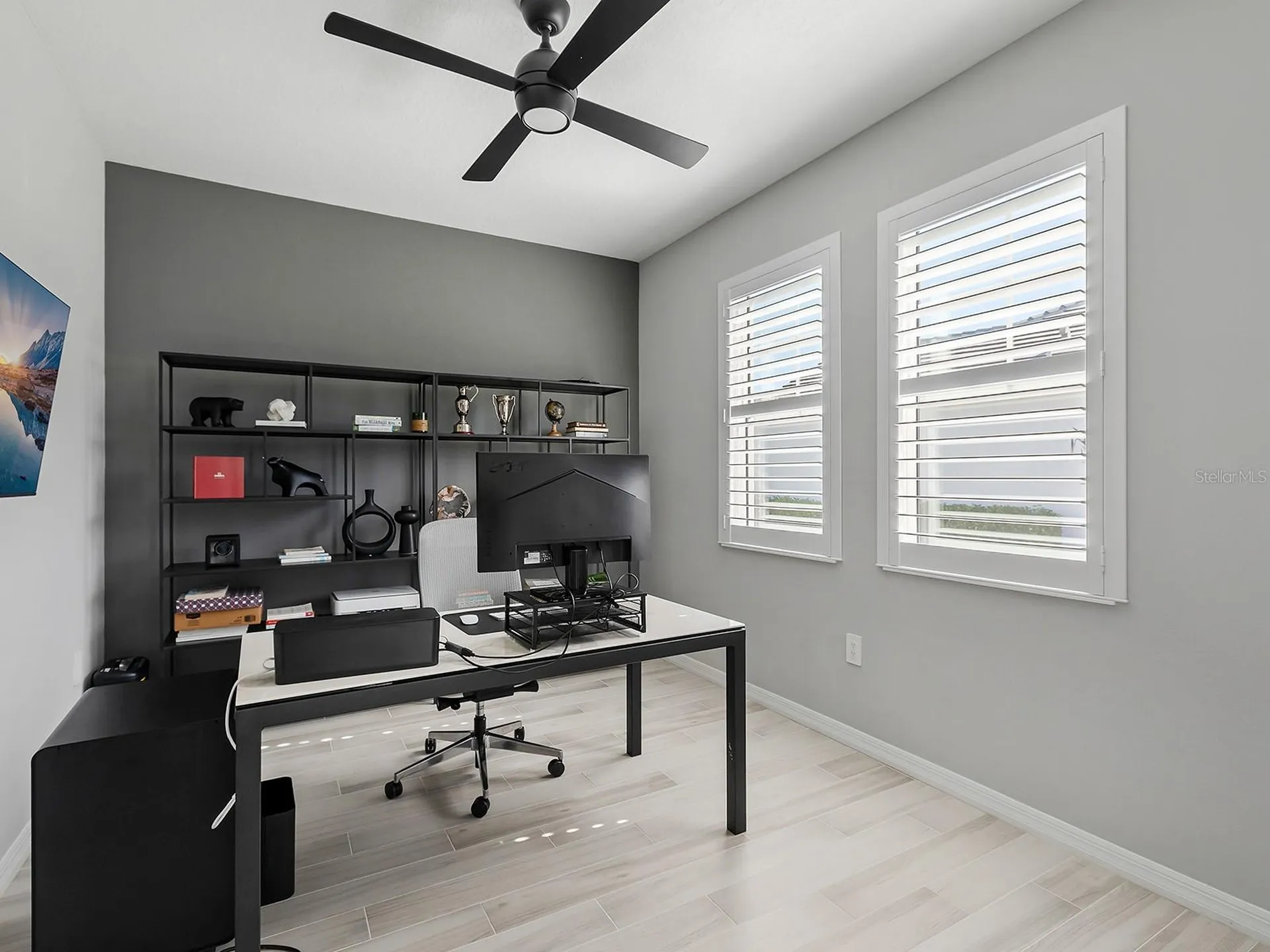 913 Crosswind Avenue Sarasota FL 34240