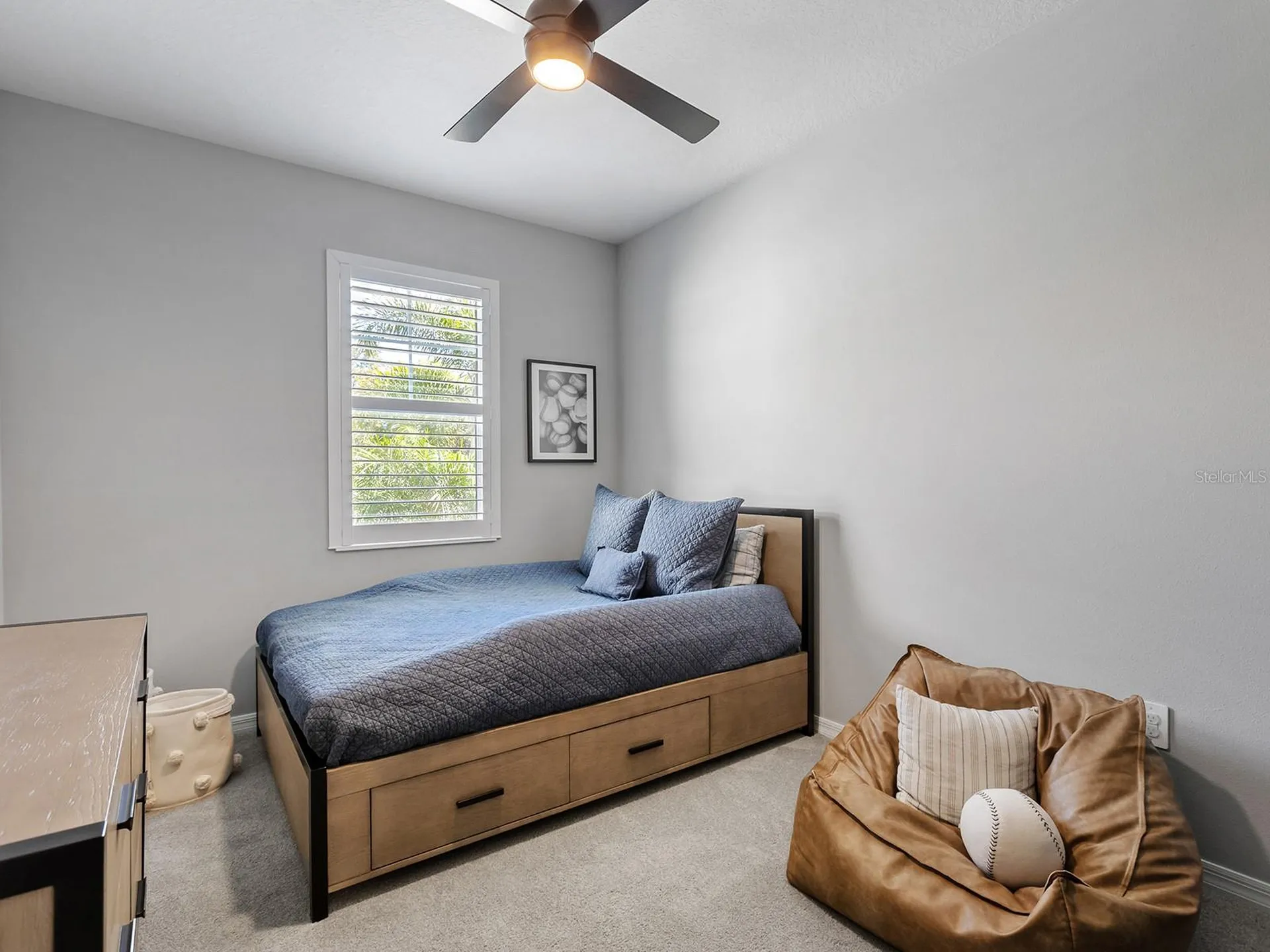 913 Crosswind Avenue Sarasota FL 34240