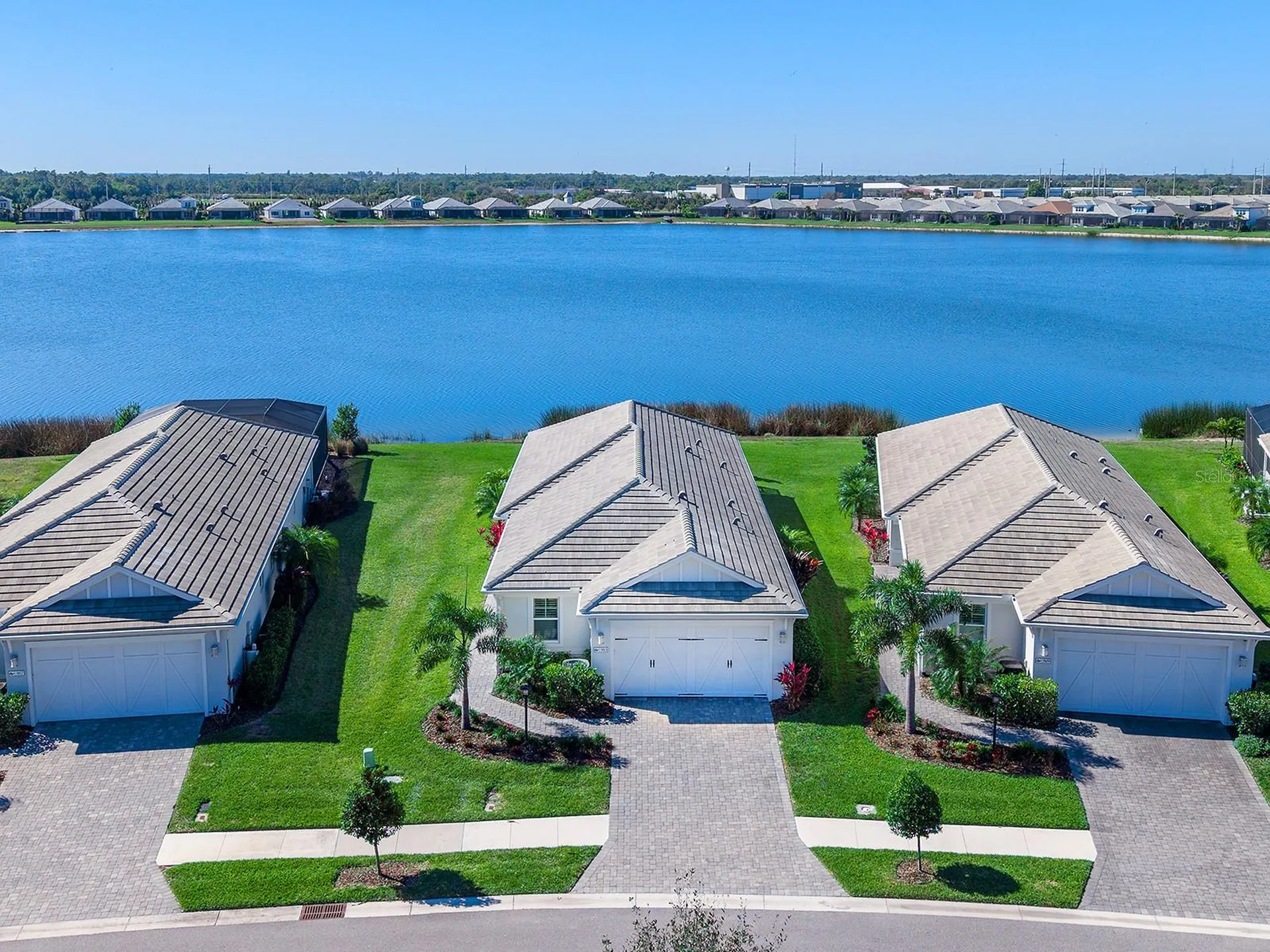 913 Crosswind Avenue Sarasota FL 34240