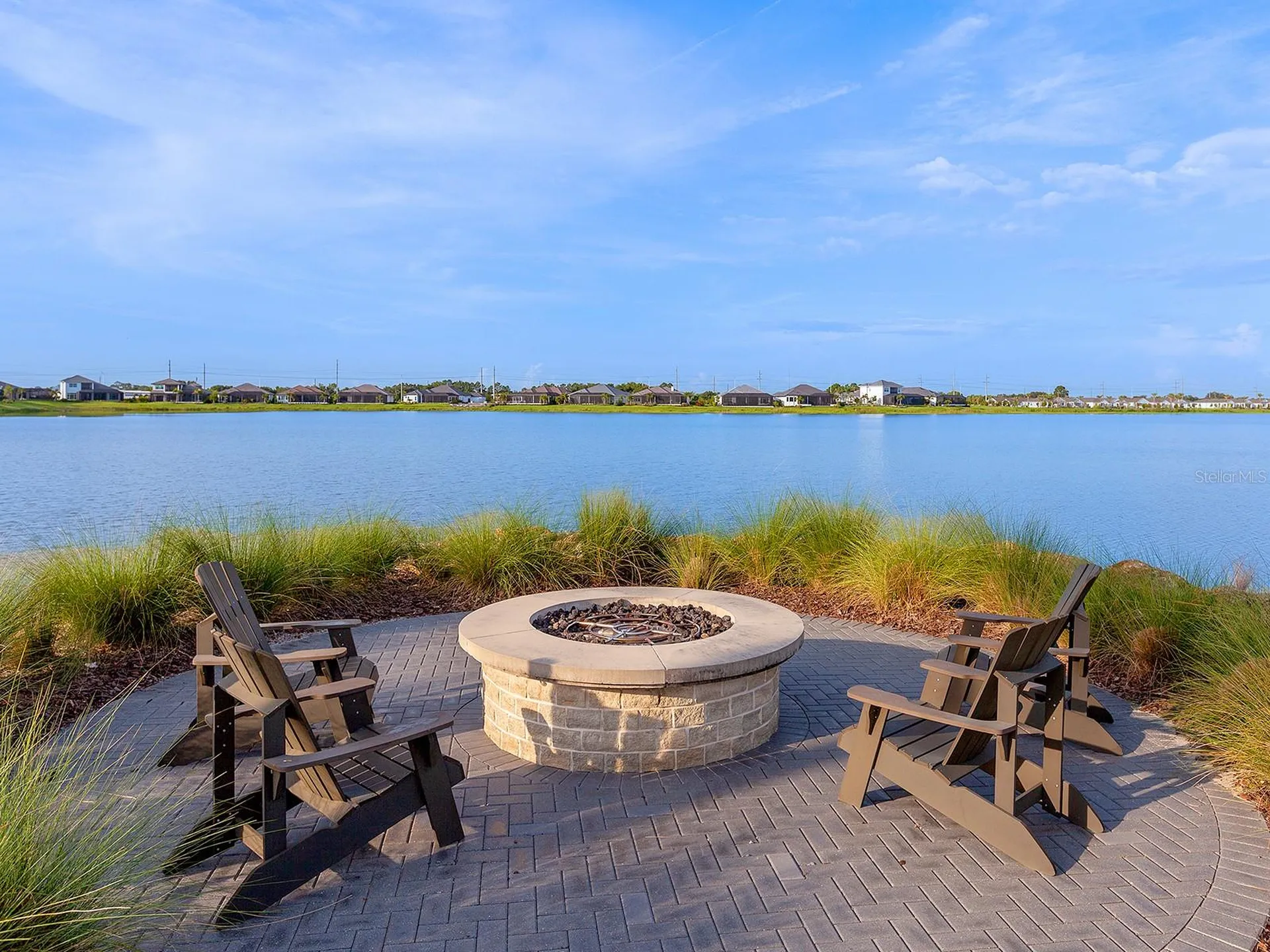913 Crosswind Avenue Sarasota FL 34240