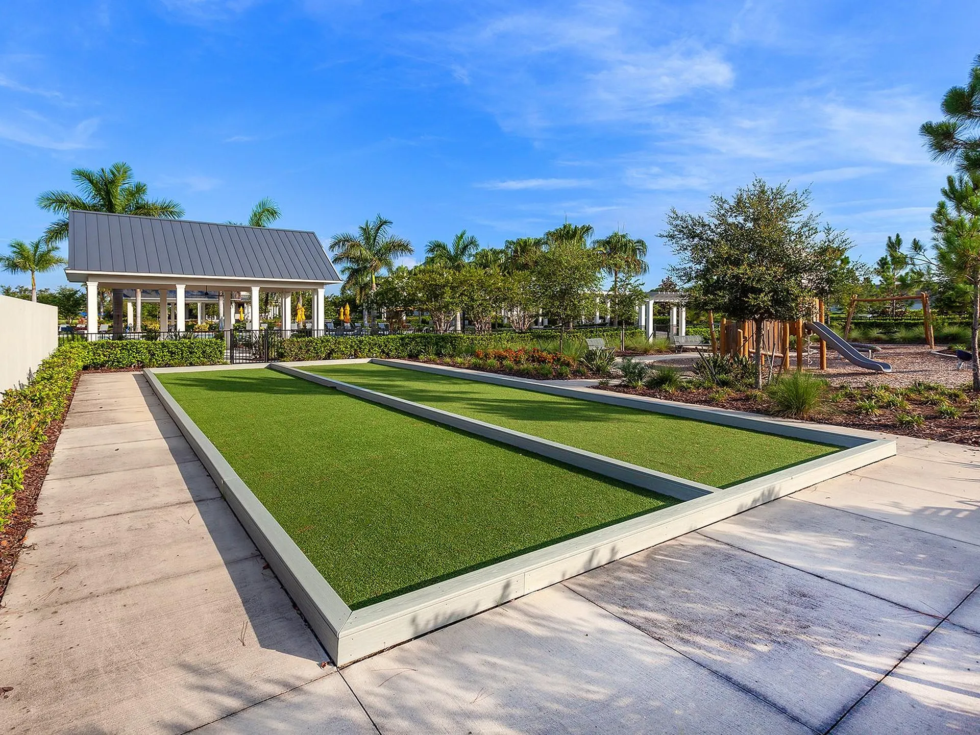 913 Crosswind Avenue Sarasota FL 34240