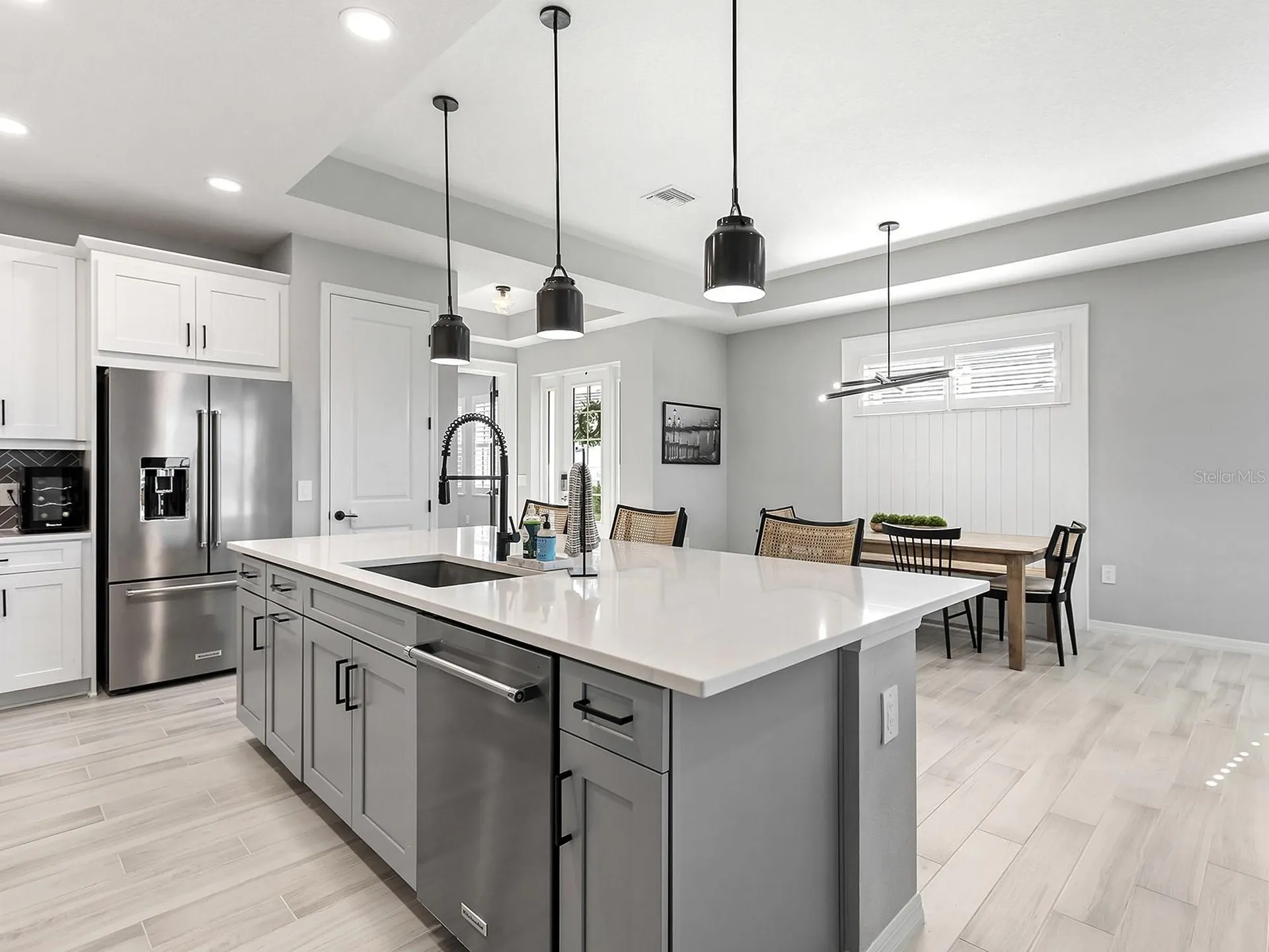 913 Crosswind Avenue Sarasota FL 34240