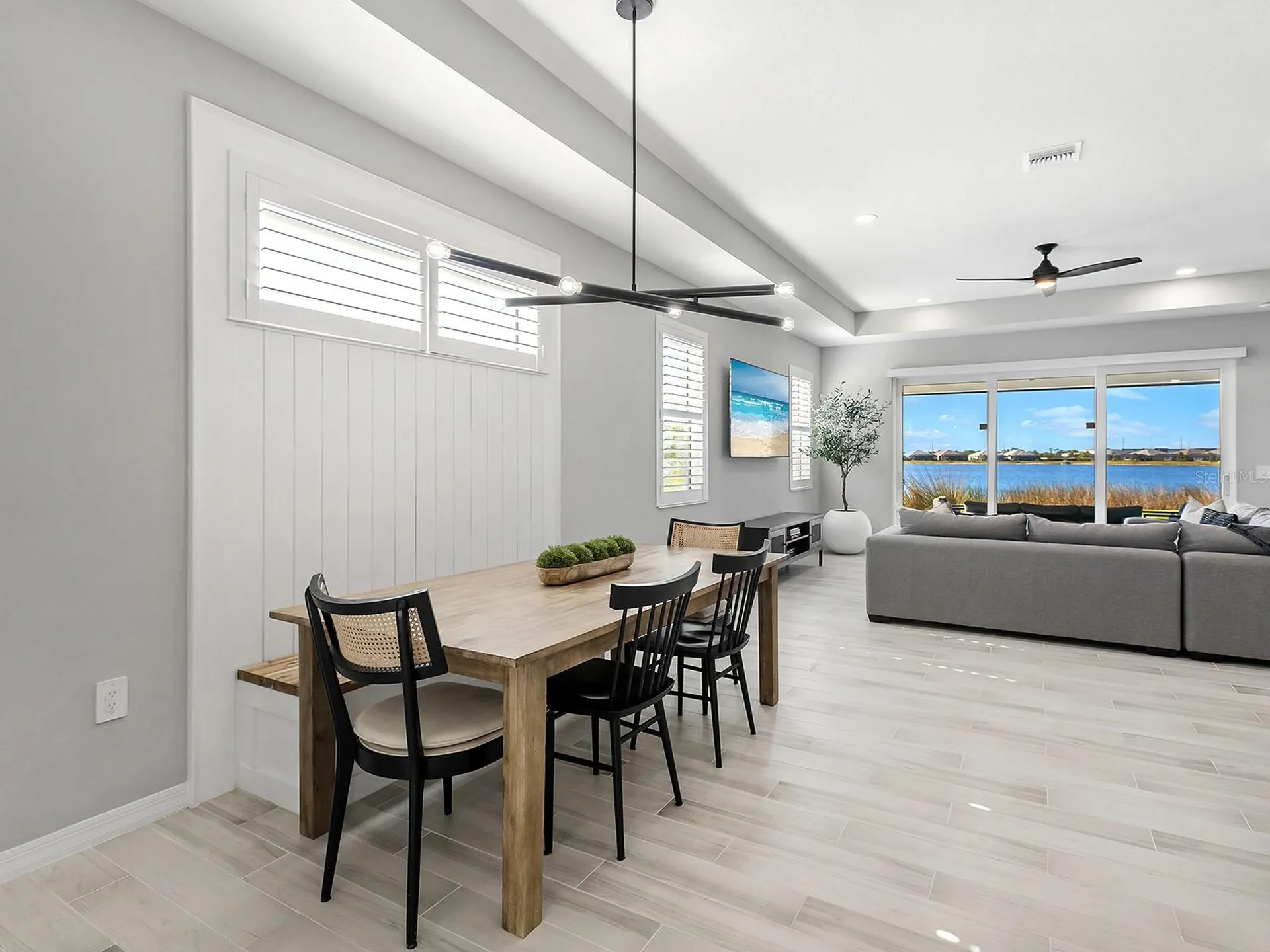 913 Crosswind Avenue Sarasota FL 34240
