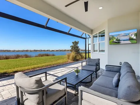 913 Crosswind Avenue Sarasota FL 34240