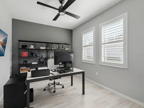 913 Crosswind Avenue Sarasota FL 34240