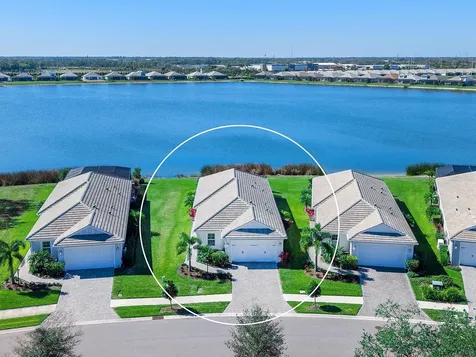 913 Crosswind Avenue Sarasota FL 34240