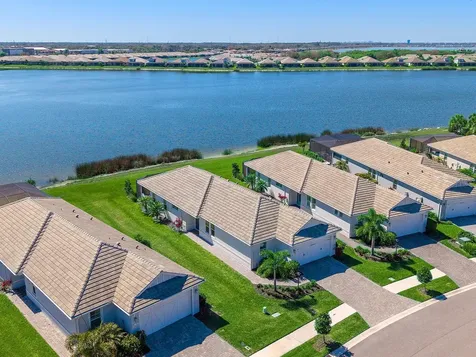 913 Crosswind Avenue Sarasota FL 34240