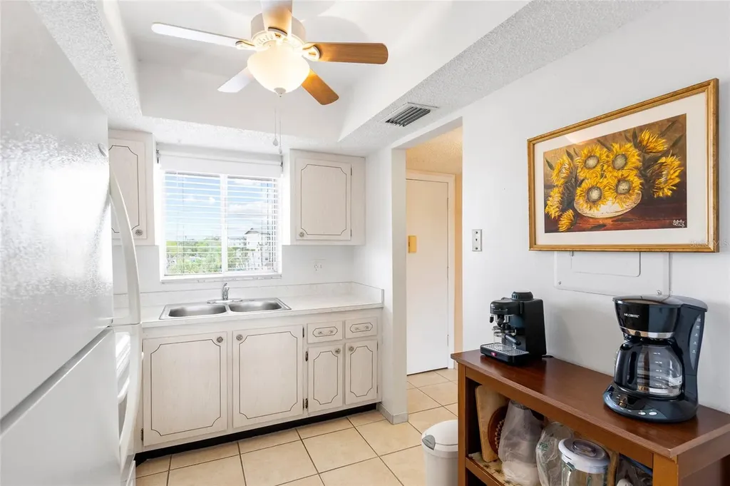 3959 Lake Bayshore Drive Bradenton FL 34205