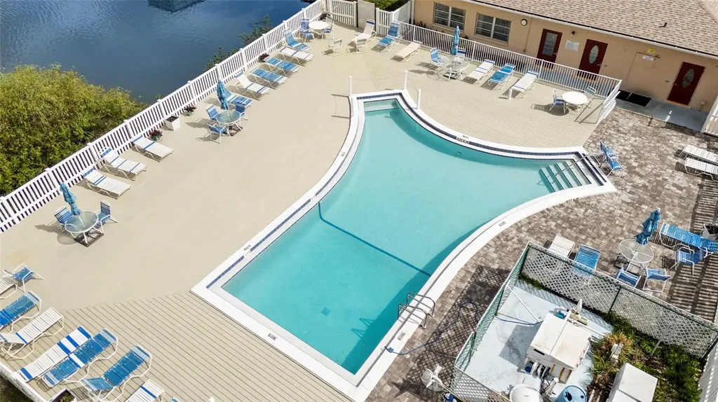 3959 Lake Bayshore Drive Bradenton FL 34205