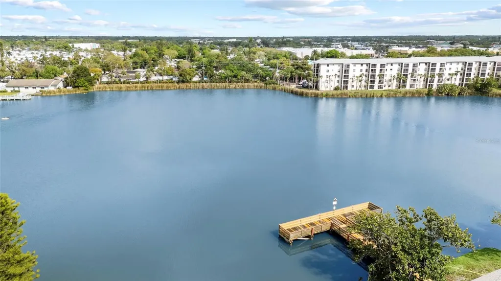 3959 Lake Bayshore Drive Bradenton FL 34205