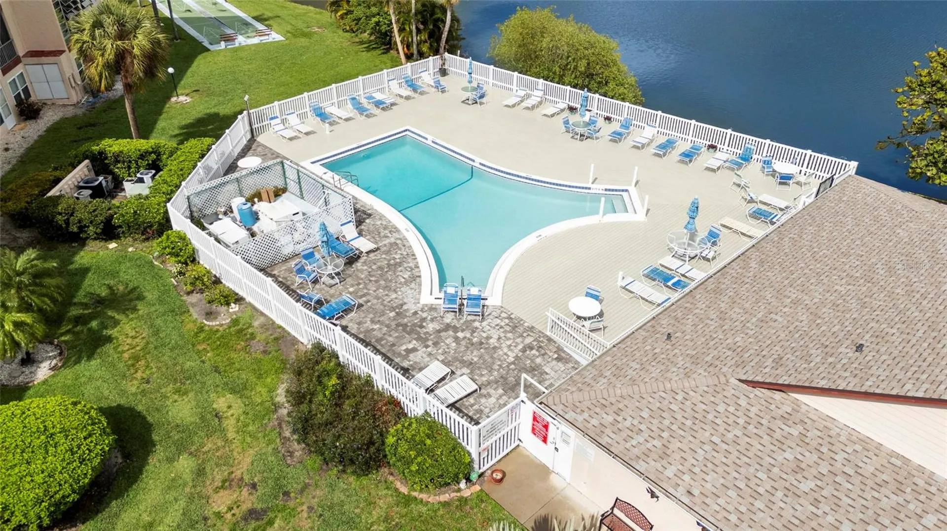 3959 Lake Bayshore Drive Bradenton FL 34205
