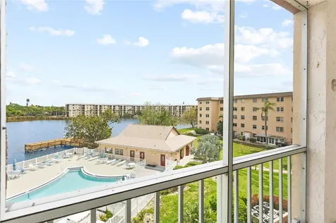 3959 Lake Bayshore Drive Bradenton FL 34205