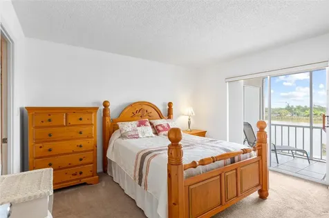 3959 Lake Bayshore Drive Bradenton FL 34205