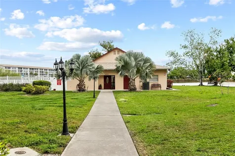 3959 Lake Bayshore Drive Bradenton FL 34205