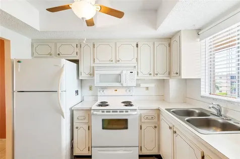 3959 Lake Bayshore Drive Bradenton FL 34205