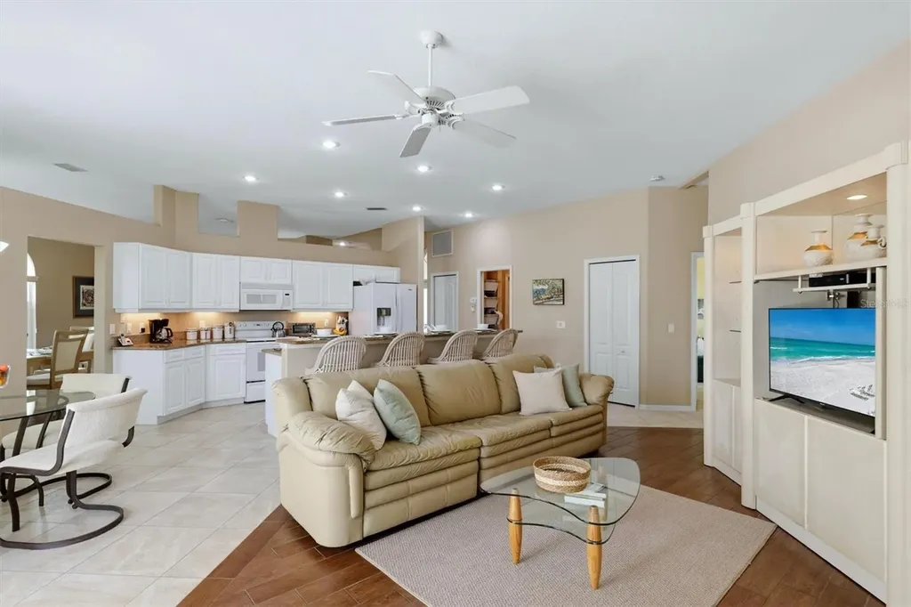8958 Olde Hickory Avenue Sarasota FL 34238