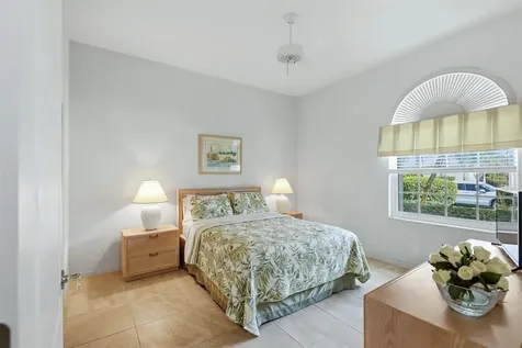 8958 Olde Hickory Avenue Sarasota FL 34238