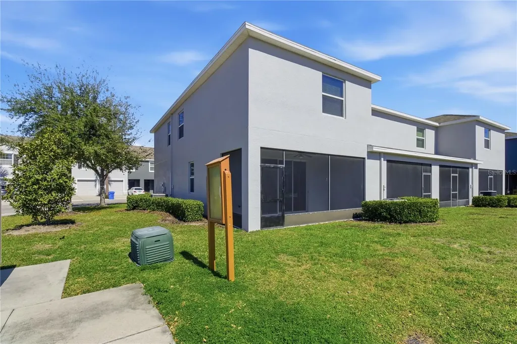 8819 Indigo Trail Loop Riverview FL 33578