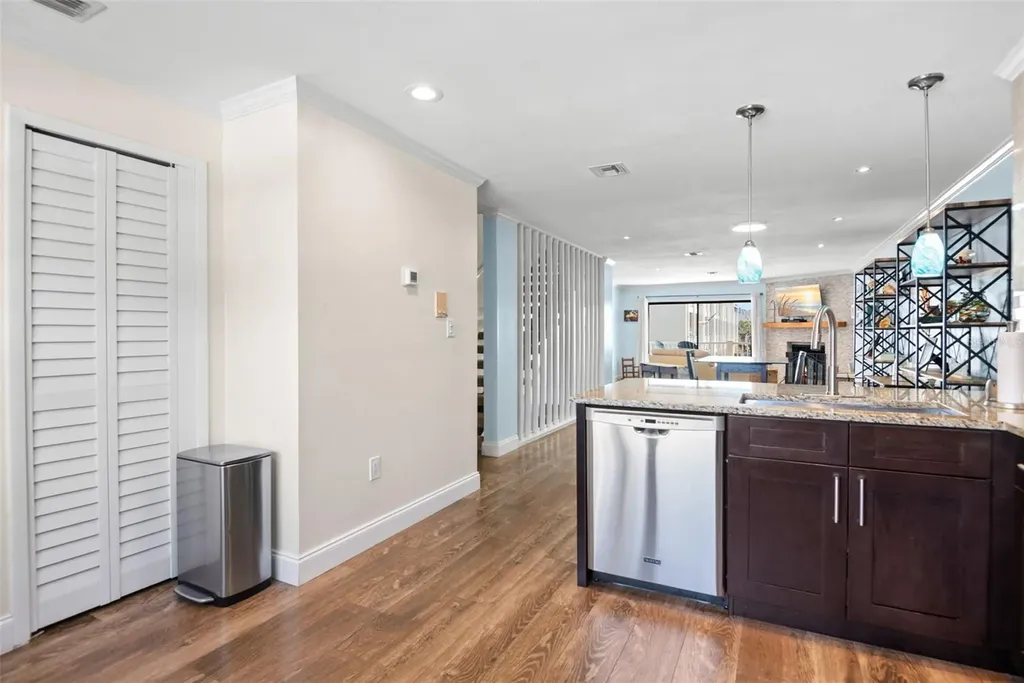12320 Capri Circle N Treasure Island FL 33706