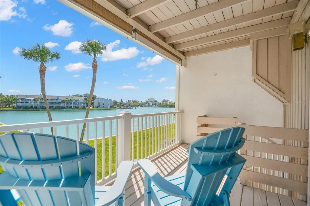 12320 Capri Circle N Treasure Island FL 33706