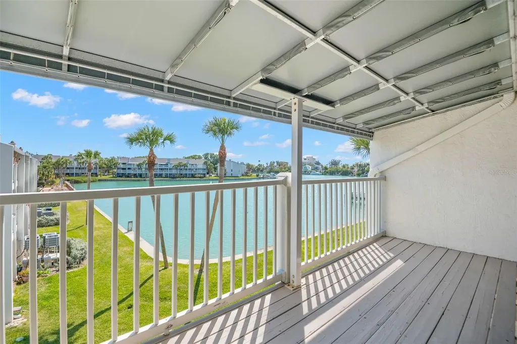 12320 Capri Circle N Treasure Island FL 33706