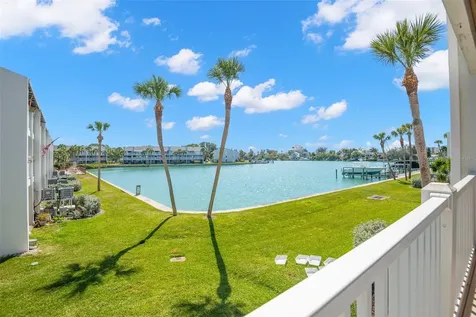 12320 Capri Circle N Treasure Island FL 33706
