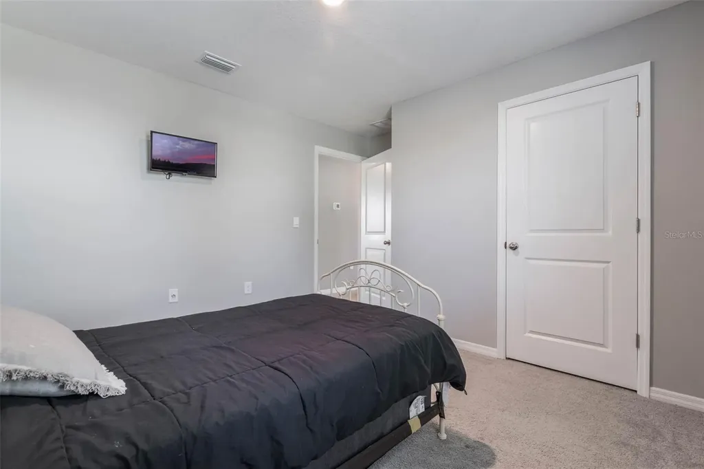8595 Triumph Circle Wildwood FL 34785