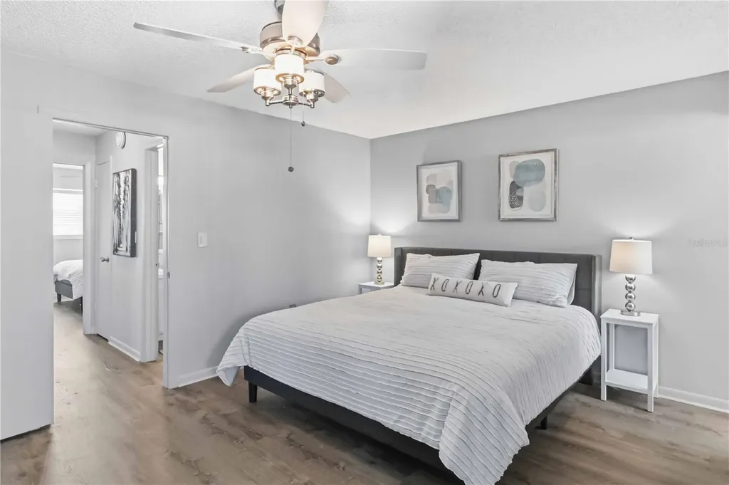 5257 81st Lane N St Petersburg FL 33709